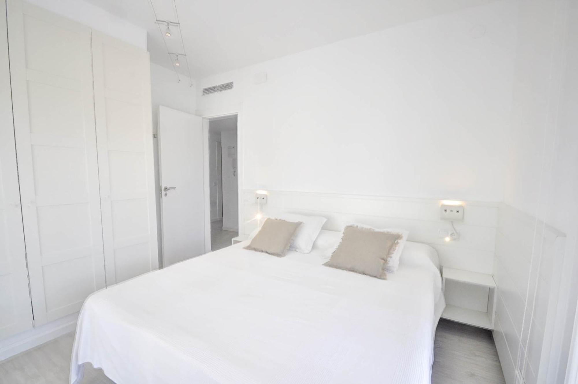 The Luxor Apartment By Hello Homes 锡切斯 外观 照片